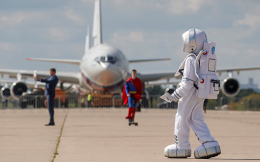 Промоутеры на авиасалоне МАКС-2019 Промоутеры на авиасалоне МАКС-2019
