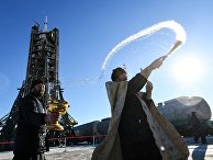 Освящение ракеты-носителя "Союз-ФГ" с пилотируемым кораблем "Союз МС-11" Освящение ракеты-носителя "Союз-ФГ" с пилотируемым кораблем "Союз МС-11"