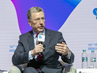 Американский дипломат Курт Волкер Американский дипломат Курт Волкер