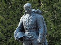Памятник Воину-освободителю установлен на Таллинском военном кладбище Памятник Воину-освободителю установлен на Таллинском военном кладбище