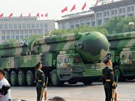 Межконтинентальная баллистическая ракета DF-41 на военном параде Межконтинентальная баллистическая ракета DF-41 на военном параде
