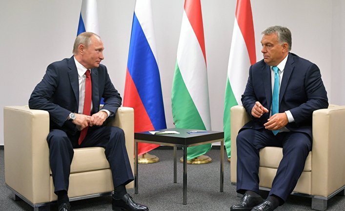 Президент РФ Владимир Путин и премьер-министр Венгрии Виктор Орбан во время встречи в Будапеште. 28 августа 2017 Президент РФ Владимир Путин и премьер-министр Венгрии Виктор Орбан во время встречи в Будапеште. 28 августа 2017