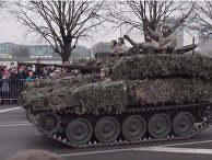 В Риге прошел военный парад В Риге прошел военный парад