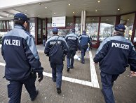 Полицейские в Швейцарии Полицейские в Швейцарии