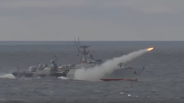 CNN: Путин и ракетные пуски у берегов Крыма