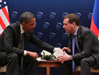 Президент России Дмитрий Медведев и президент США Барак Обама, 2012 год Президент России Дмитрий Медведев и президент США Барак Обама, 2012 год
