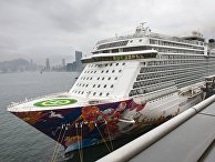 Круизный лайнер World Dream отправлен на карантин в Гонконге Круизный лайнер World Dream отправлен на карантин в Гонконге