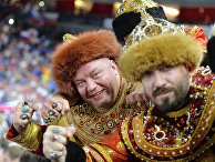 Болельщики во время матча группового этапа чемпионата мира по хоккею 2017 между сборными командами России и США Болельщики во время матча группового этапа чемпионата мира по хоккею 2017 между сборными командами России и США