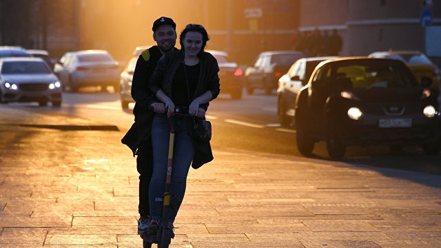 Hufvudstadsbladet (Финляндия): нашествие электросамокатов раскололо Санкт-Петербург