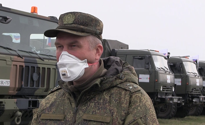 Российские военные специалисты приступили к работе в Бергамо Российские военные специалисты приступили к работе в Бергамо