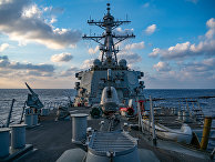 Американский ракетный эсминец USS Barry Американский ракетный эсминец USS Barry