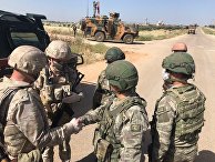 Россия и Турция провели совместное патрулирование в сирийской провинции Алеппо-Латакия Россия и Турция провели совместное патрулирование в сирийской провинции Алеппо-Латакия