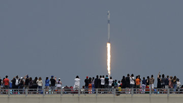 30 мая 2020. Американцы наблюдают за стартом космического корабля SpaceX