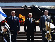 Президент РФ В. Путин на церемонии возложения цветов к Могиле Неизвестного солдата Президент РФ В. Путин на церемонии возложения цветов к Могиле Неизвестного солдата