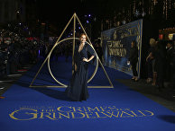 Джоан Роулинг на премьере фильма «Фантастические твари» Джоан Роулинг на премьере фильма «Фантастические твари»