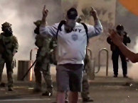 Мужчина после того, как его атаковали военные в Портленде Мужчина после того, как его атаковали военные в Портленде