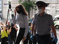 Предварительные слушания в отношении сестер Хачатурян, обвиняемых в убийстве отца Предварительные слушания в отношении сестер Хачатурян, обвиняемых в убийстве отца