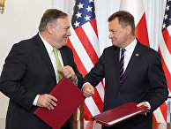 Госсекретарь США Майк Помпео и министр обороны Польши Мариуш Блащак Госсекретарь США Майк Помпео и министр обороны Польши Мариуш Блащак