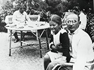 Л. Берия, И. Сталин и Светлана Сталина Л. Берия, И. Сталин и Светлана Сталина
