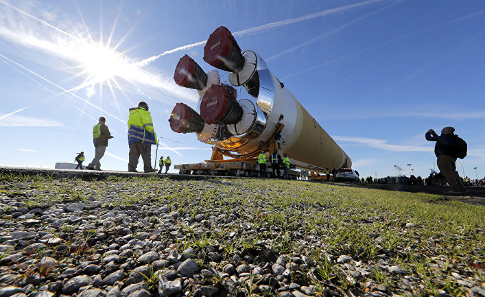 8 января 2020. Ракета НАСА, на которой отправится на Луну первая миссия «Артемида»