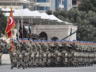 Военнослужащие турецкой армии на военном параде в Баку Военнослужащие турецкой армии на военном параде в Баку