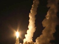 Залповый пуск ракет "Булава" с атомной подлодки "Владимир Мономах" Залповый пуск ракет "Булава" с атомной подлодки "Владимир Мономах"