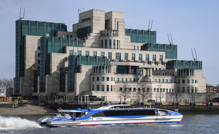 Здание Секретной разведывательной службы МИ-6 в Лондоне