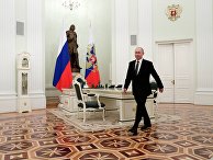 Президент РФ Владимир Путин в Кремле Президент РФ Владимир Путин в Кремле