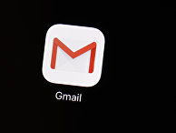 Иконка приложения Google почты на экране iPhone Иконка приложения Google почты на экране iPhone