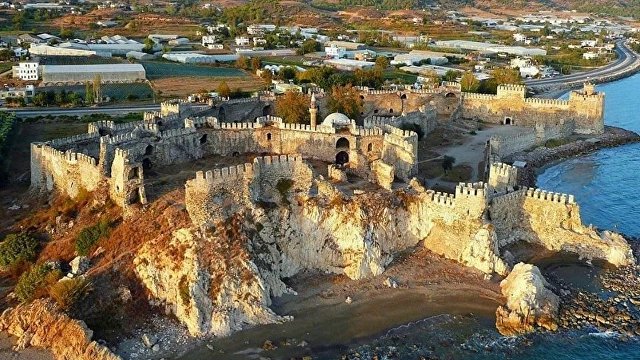 Habertürk (Турция): россиянка объездила автостопом 69 стран на пяти континентах и была очарована Турцией