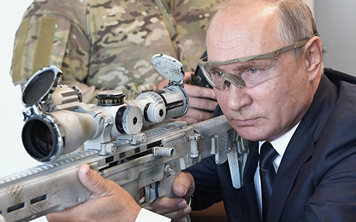 Президент РФ В. Путин посетил парк "Патриот" Президент РФ В. Путин посетил парк "Патриот"