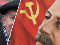 Возложение цветов к могиле И. В. Сталина у Кремлевской стены Возложение цветов к могиле И. В. Сталина у Кремлевской стены