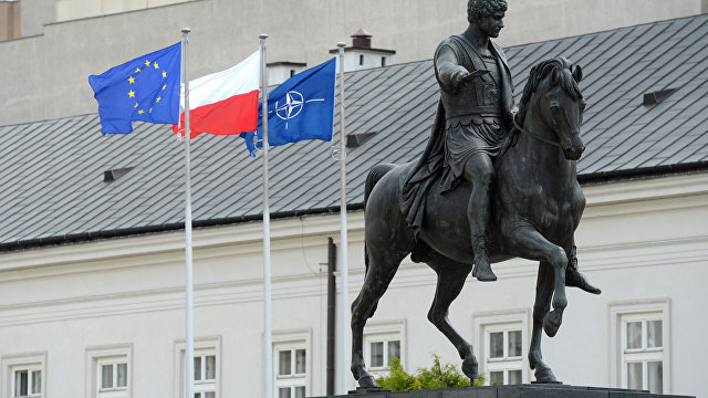 Myśl Polska (Польша): следует потребовать, чтобы Польша проводила суверенную политику
