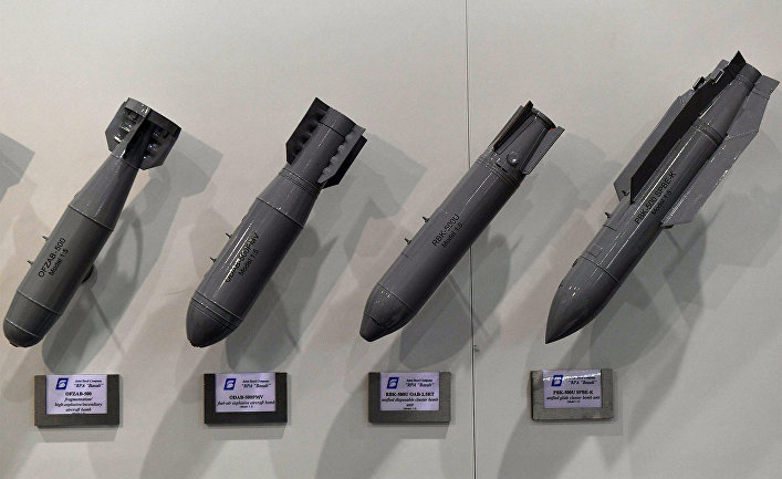 Модели авиационных бомб на стенде НПО "Базальт"