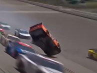 NASCAR снижает скорость автомобилей после страшной аварии NASCAR снижает скорость автомобилей после страшной аварии