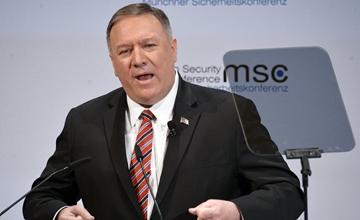 Госсекретарь США Майк Помпео выступает на Мюнхенской конференции по безопасности в 2020 году