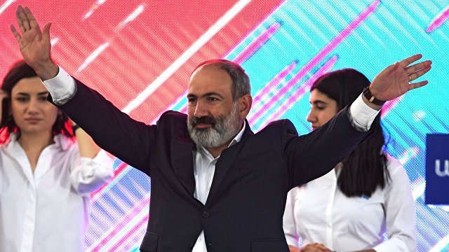 Зеркало (Азербайджан): Двухсотлетний проект Армения Российской империи полностью потерял актуальность для Москвы, Зульфугаров о выборах у соседей