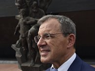 Прибытие французской парламентской делегации в Симферополь Прибытие французской парламентской делегации в Симферополь
