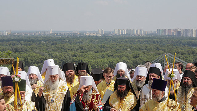 Укрiнформ (Украина): одно крещение две Украины