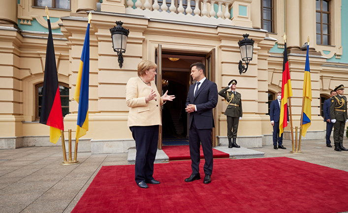 Президент Украины Владимир Зеленский и канцлер Германии Ангела Меркель