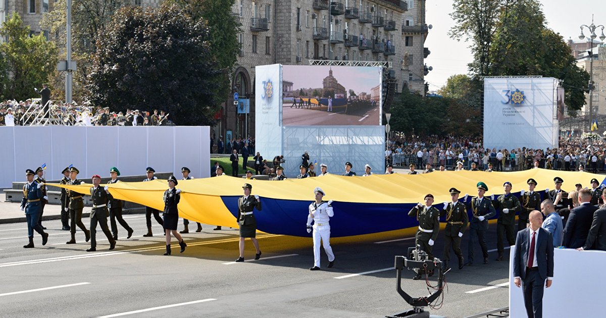 Гордон (Украина): куска гранита уже нет. В Киеве снесли памятник в честь дружбы с Москвой (Гордон)