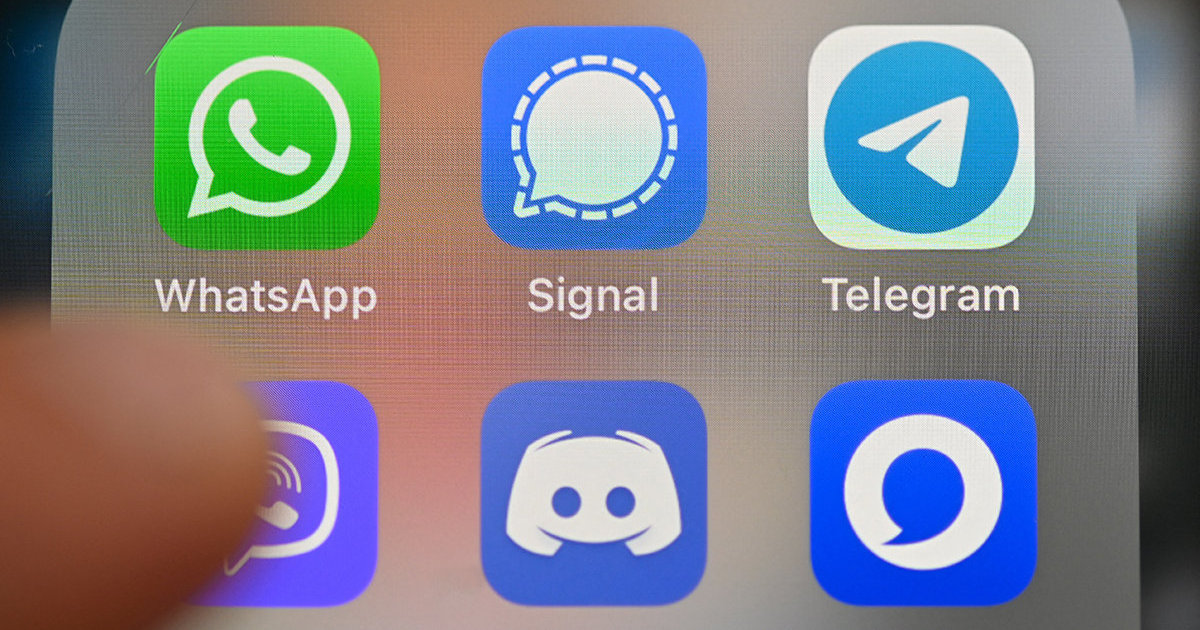 Bloomberg (США): Telegram и Signal никогда не догонят по популярности WhatsApp - Vimarsana News